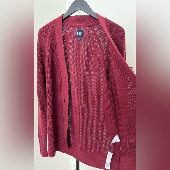 *NWT* GAP Women's Deep Burgundy Cardigan Sweater (Sz M) - Picture 8 of 9